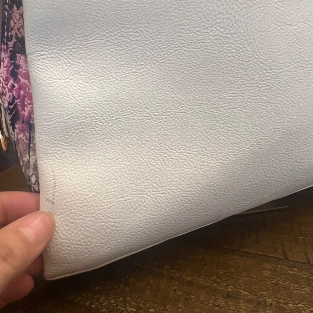 Betsey Johnson Bag - Picture 4 of 11
